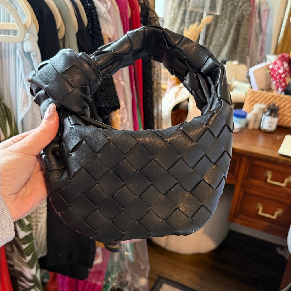 Elegant Black Woven Women's Bag